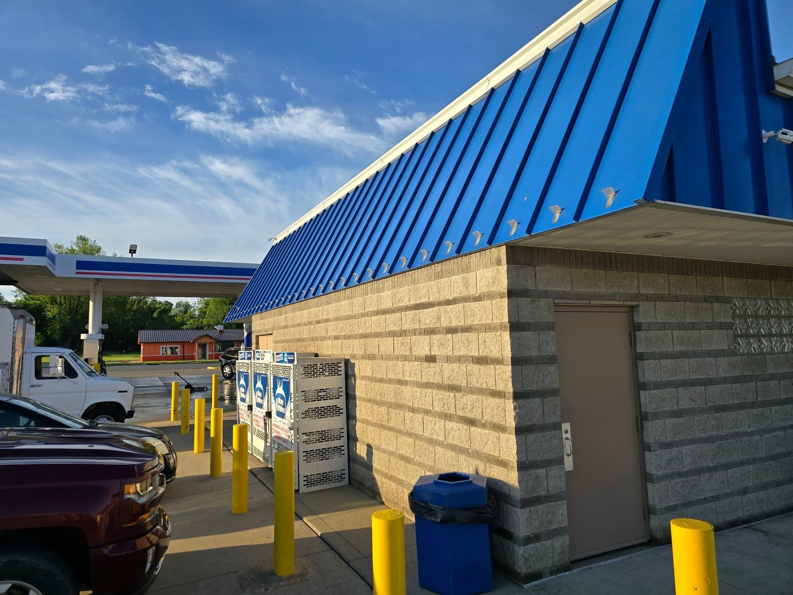 Commercial Exterior Washing